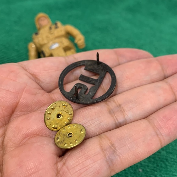 3.5” Desert Storm Soldier Trooper Action Figure Toy with U.S. vintage pin - Picture 16 of 16